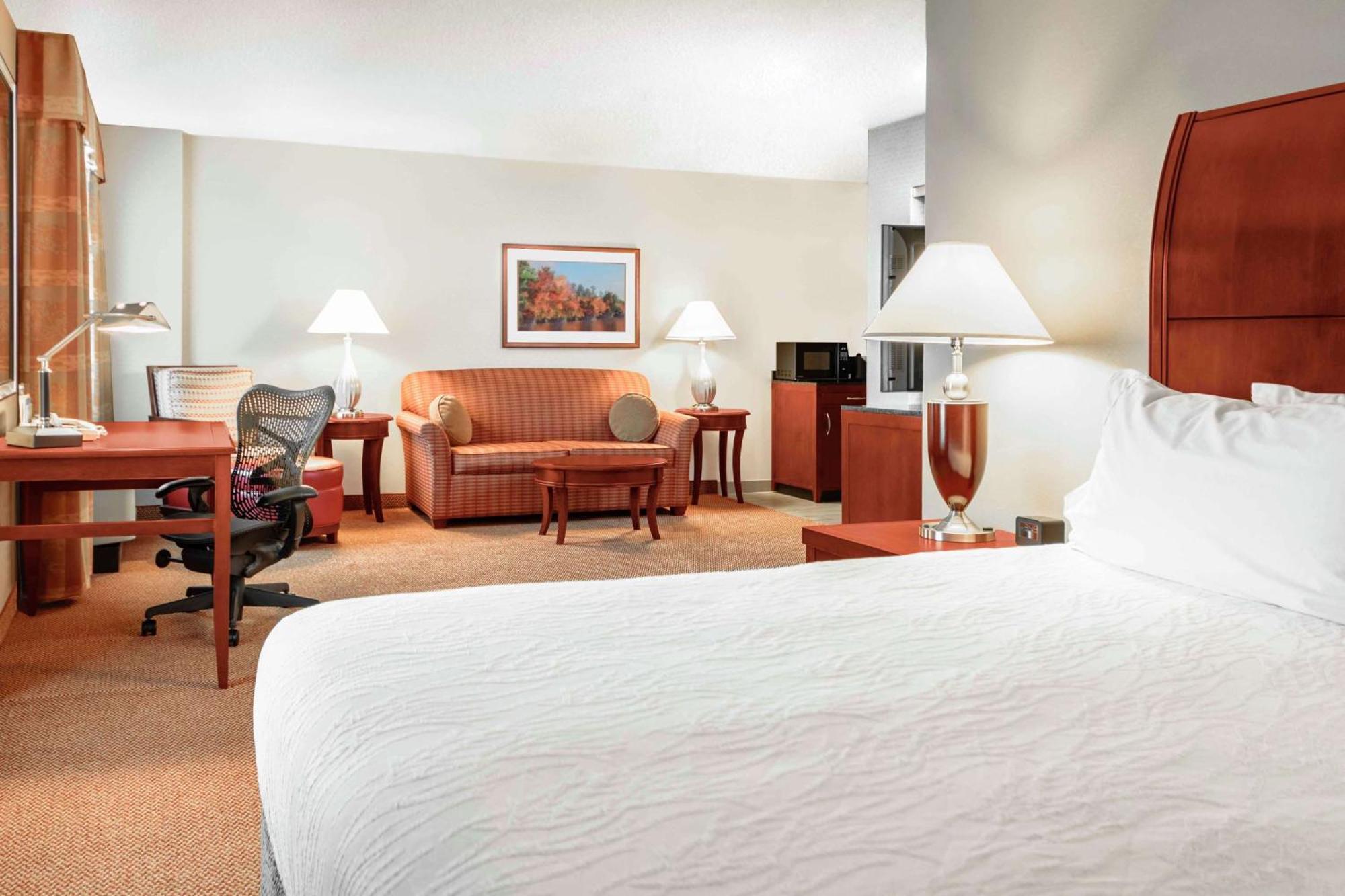 Hilton Garden Inn Independence Exterior photo
